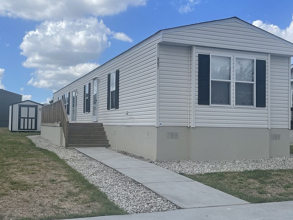 1st image of 920 Century Plaza Dr #45