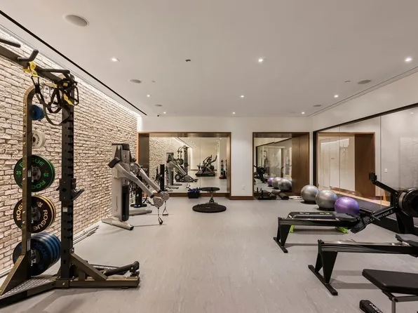 550 Vanderbilt Avenue image 12 of 13