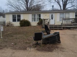 4671 Chinkapin Ln, High Ridge, MO 63049