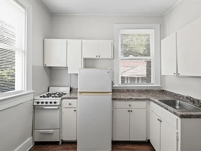 1306 Carr Ave — Photo 16