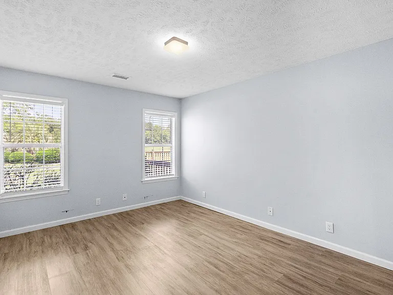 583 Bucks Trl — Photo 13