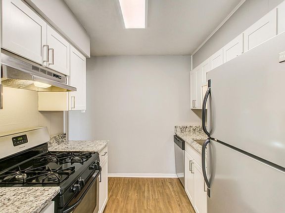 4th image of 2200 W Lowden St APT 13