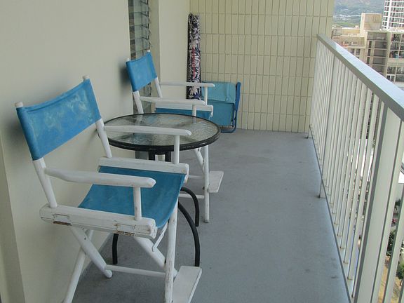 Nice size Lanai with Storage