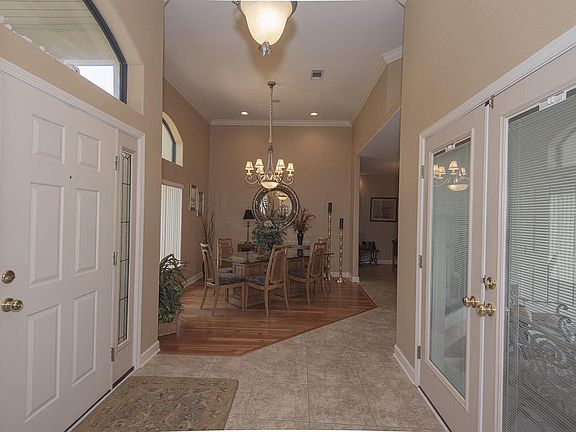 5th image of 2046 Hesperia Way