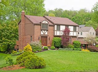 2583 Chapelwood Dr, Pittsburgh, PA 15241