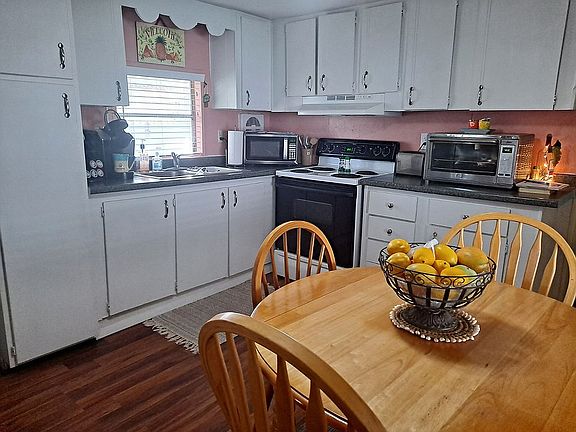 3rd image of 2768 Fishpaw Ln