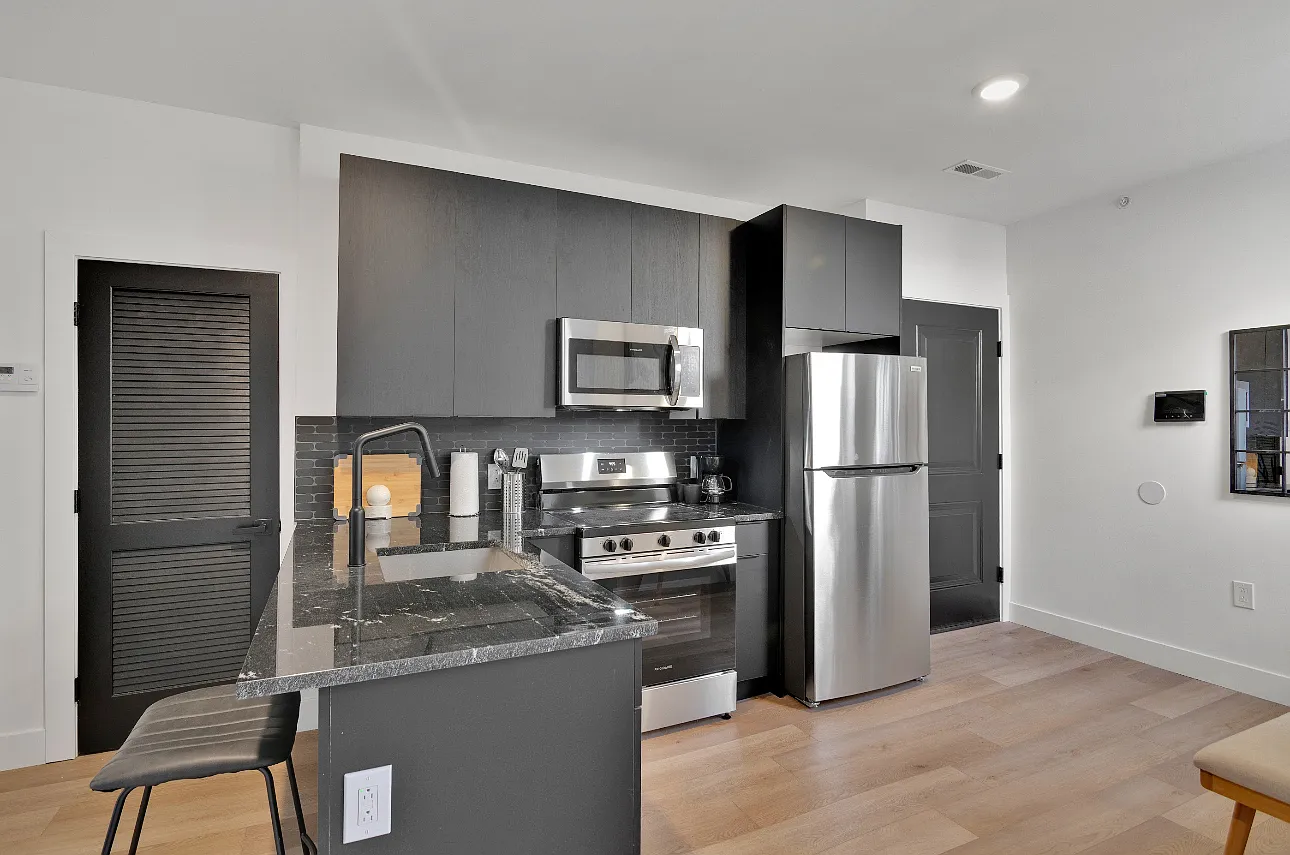 3138 N. Broad Street - 4 — Photo 2