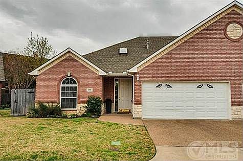1st image of 2516 Autumn Shade Ct