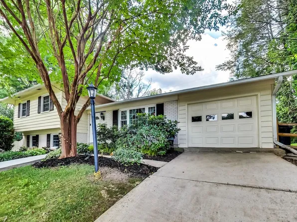 806 Hope Ct, Gaithersburg, MD 20878