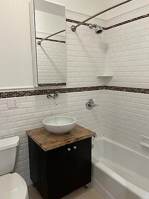 Rented by The InHouse Group | media 4