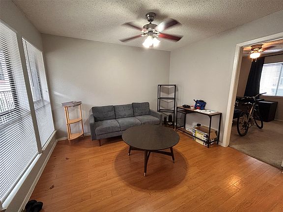 2nd image of 3115 Helms St APT 109