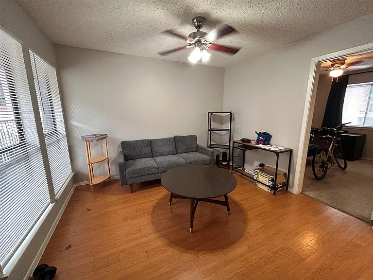 3115 Helms St #109 — Photo 2