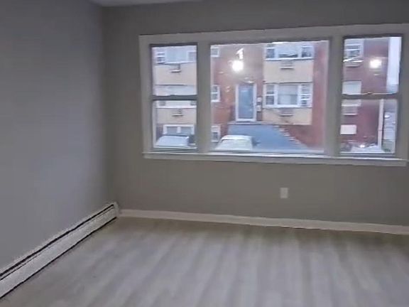 3rd image of 681 15th Ave #3