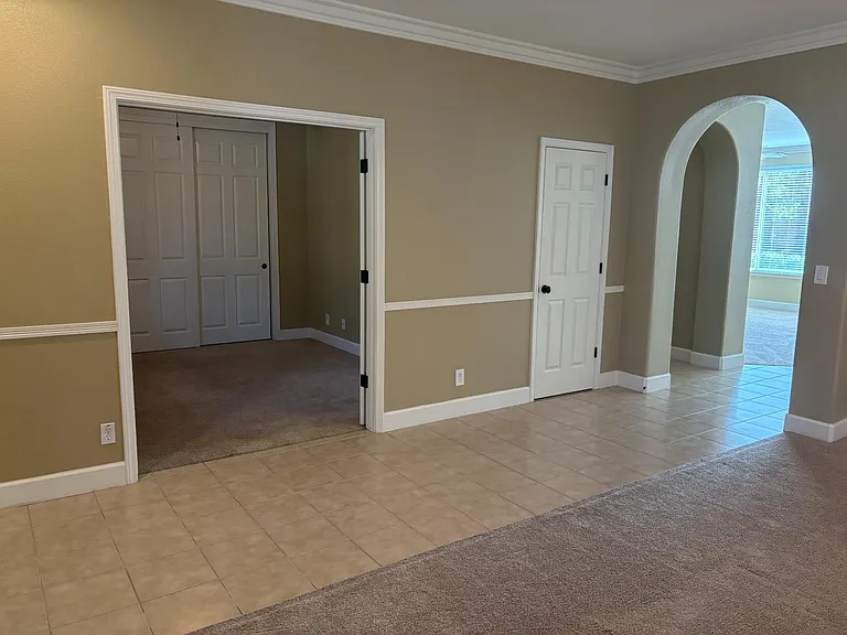 1105 N Perry Ave — Photo 10