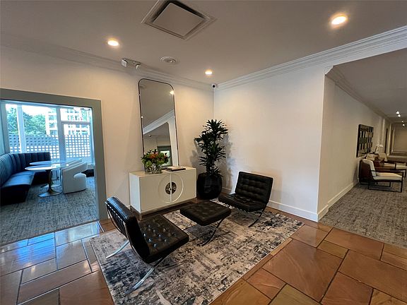 5th image of 3883 Turtle Creek Blvd APT 2010