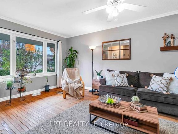 3rd image of 240 Ingleside Pl