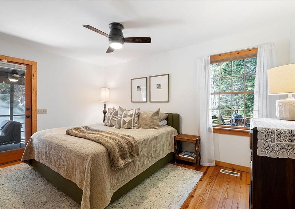 28th image of this home