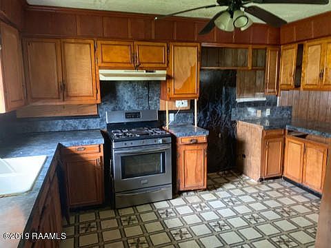 2nd image of 801 Knight St