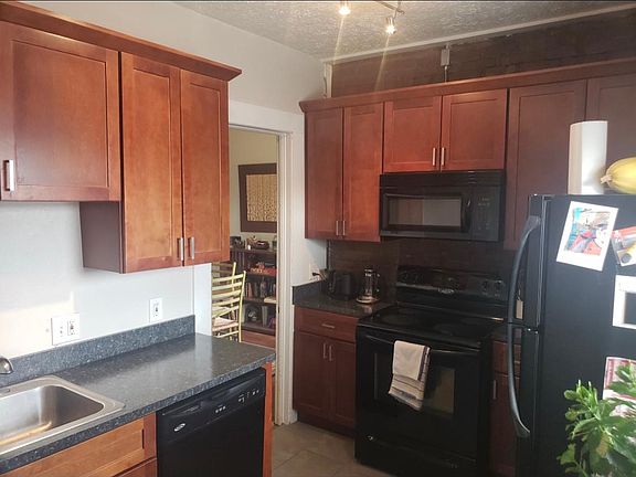 4th image of 4729 Franklin Blvd APT 3