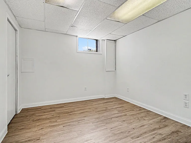 6951 Copperglow Ct — Photo 13