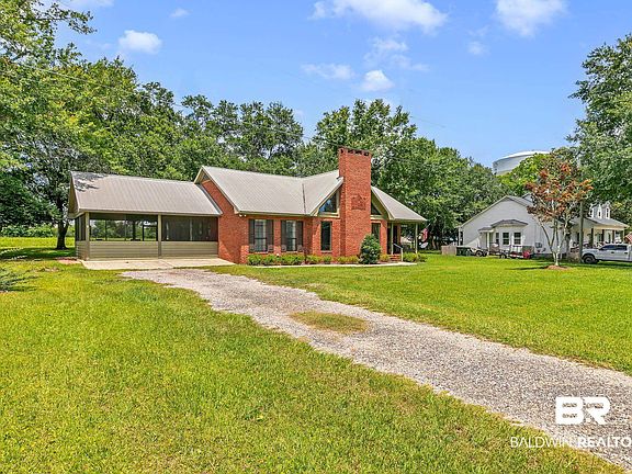 3rd image of 20433 Browning Ln