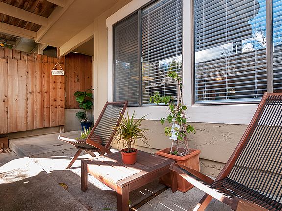 4th image of 114 Sequoia Glen Ln