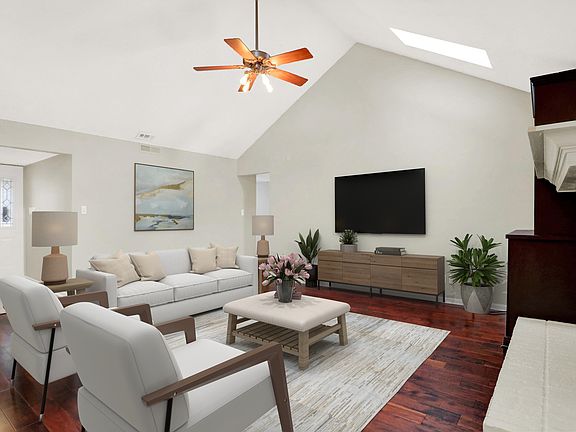 4th image of 8266 La Habra Ln