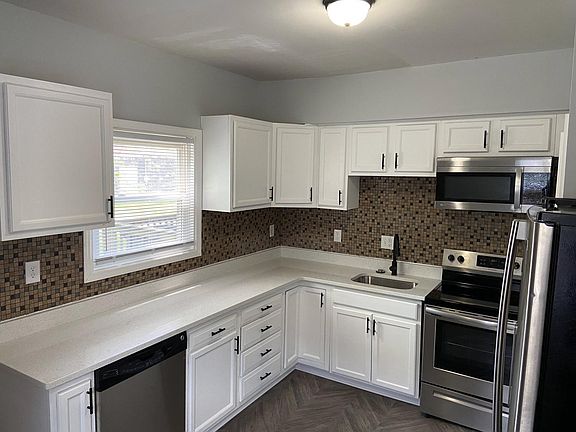 2nd image of 583 E Starr Ave