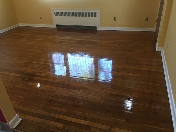 2nd image of 25719 Hillside Ave #1