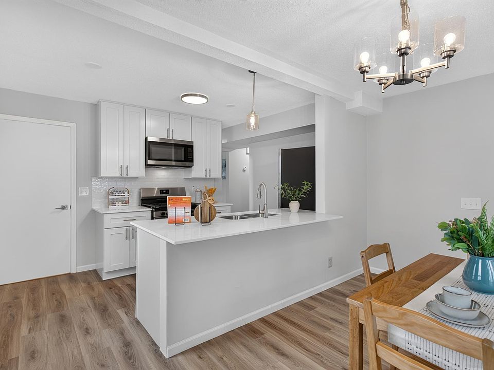 1st image of 5049 4th St NE