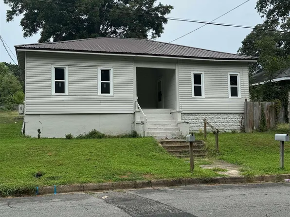1034 N Royal Ave, Florence, AL 35630