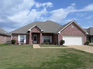 309 Red Cedar Dr, Brandon, MS