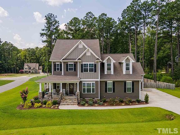 2nd image of 377 Rockport Dr
