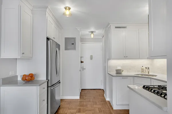 Sold by Compass | media 5