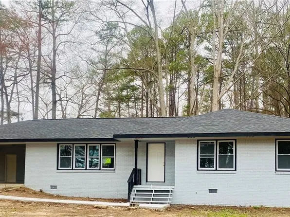1388 Mundys Mill Rd, Jonesboro, GA 30238