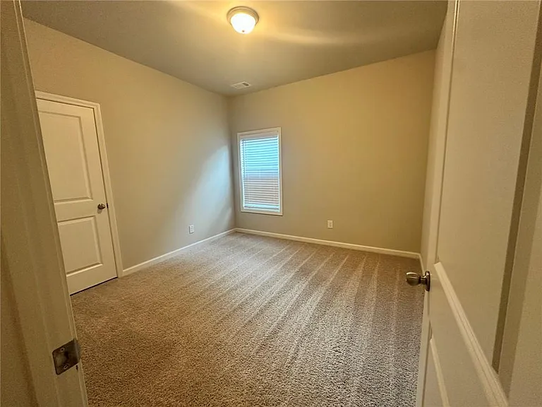 798 Gordon St — Photo 25