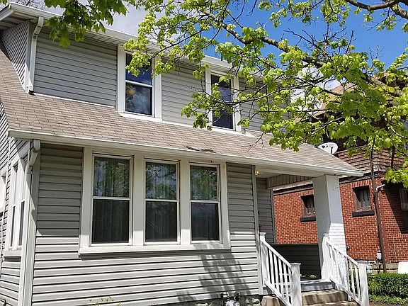 2nd image of 204 Gertrude St