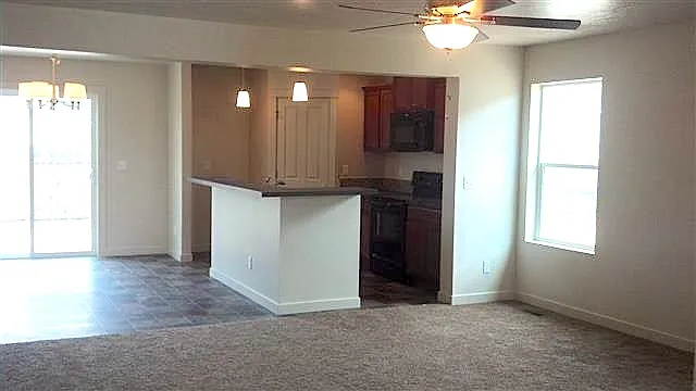 4238 S Overhill Way — Photo 2