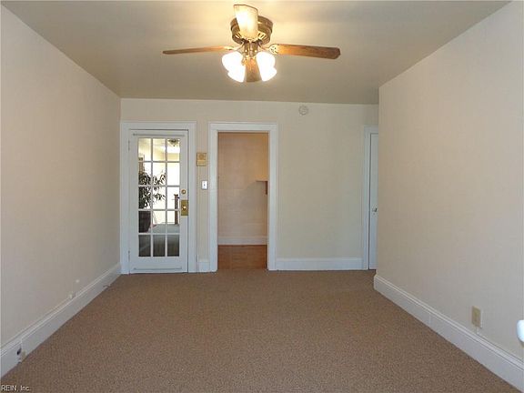 4th image of 824 Brandon Ave #12