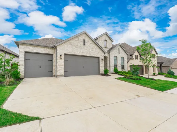 9415 Royal Forest Dr, Oak Point, TX 75068