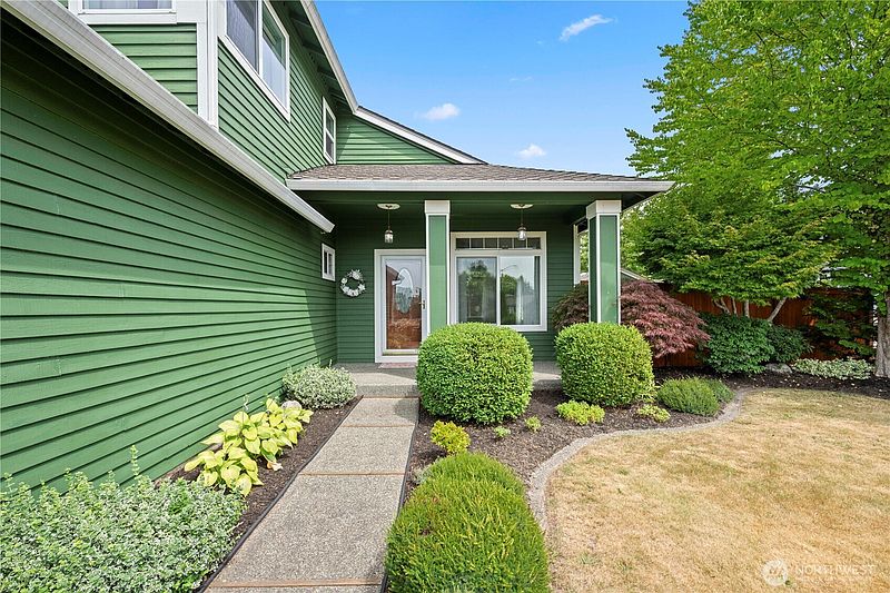 2nd image of 5419 67th Street NE