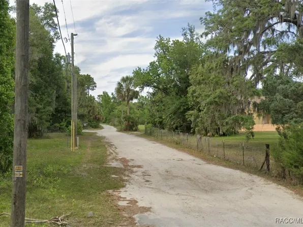 2182 S Old Milwaukee Rd, Homosassa, FL 34448