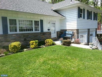 2nd image of 1018 Mansion Ave