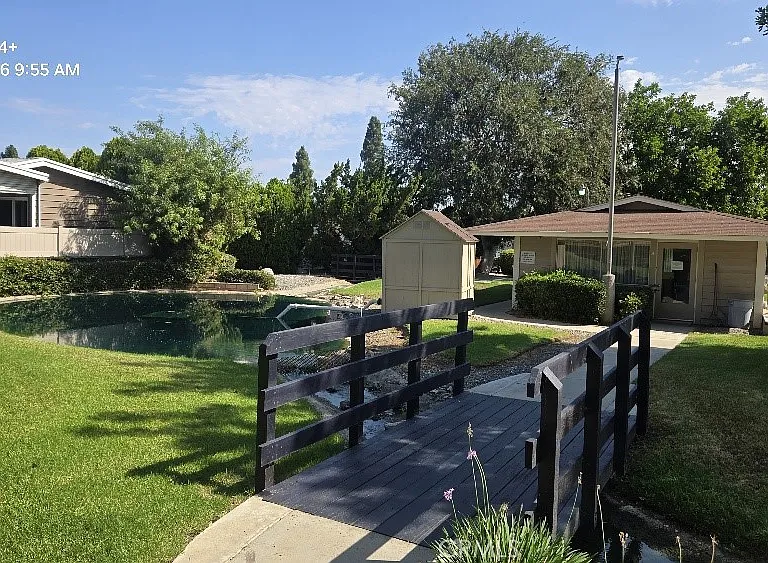 1361 Shadowglen Way — Photo 23