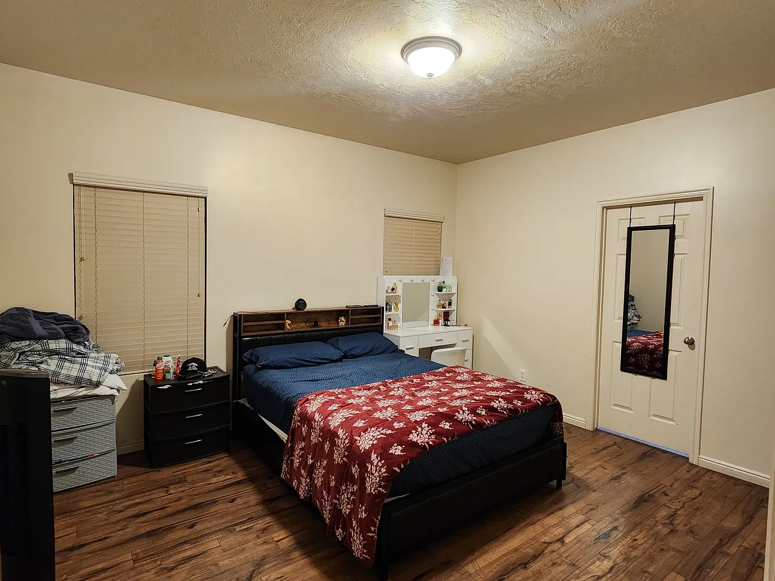 1 bed, 1200 sqft, $1,450 — Photo 4