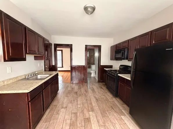 624 Dixwell Ave, New Haven, CT