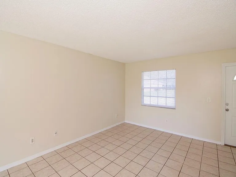 1190 SE Puritan Ln — Photo 10