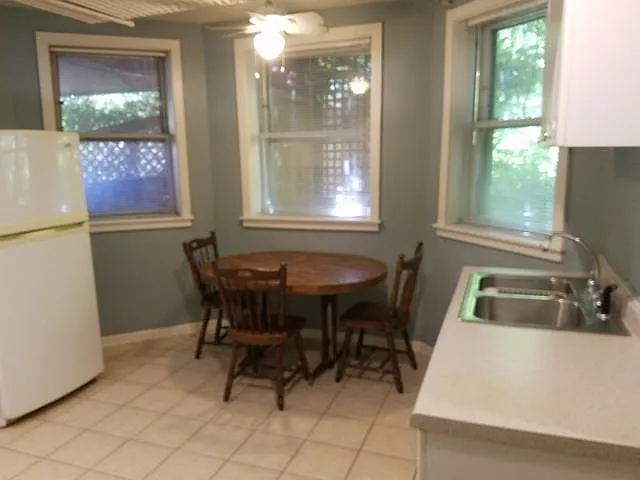 4137 N Dickinson Ave #G — Photo 2