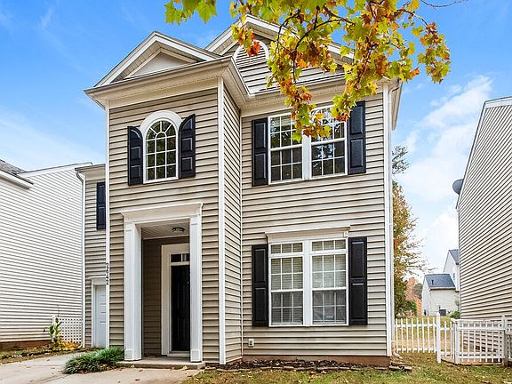 5th image of 2642 Oasis Ln