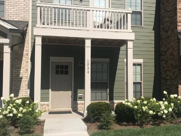 1034 Emery Bay Cir, Hendersonville, TN 37075